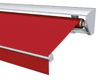 Rote Markise mit Kassettensystem